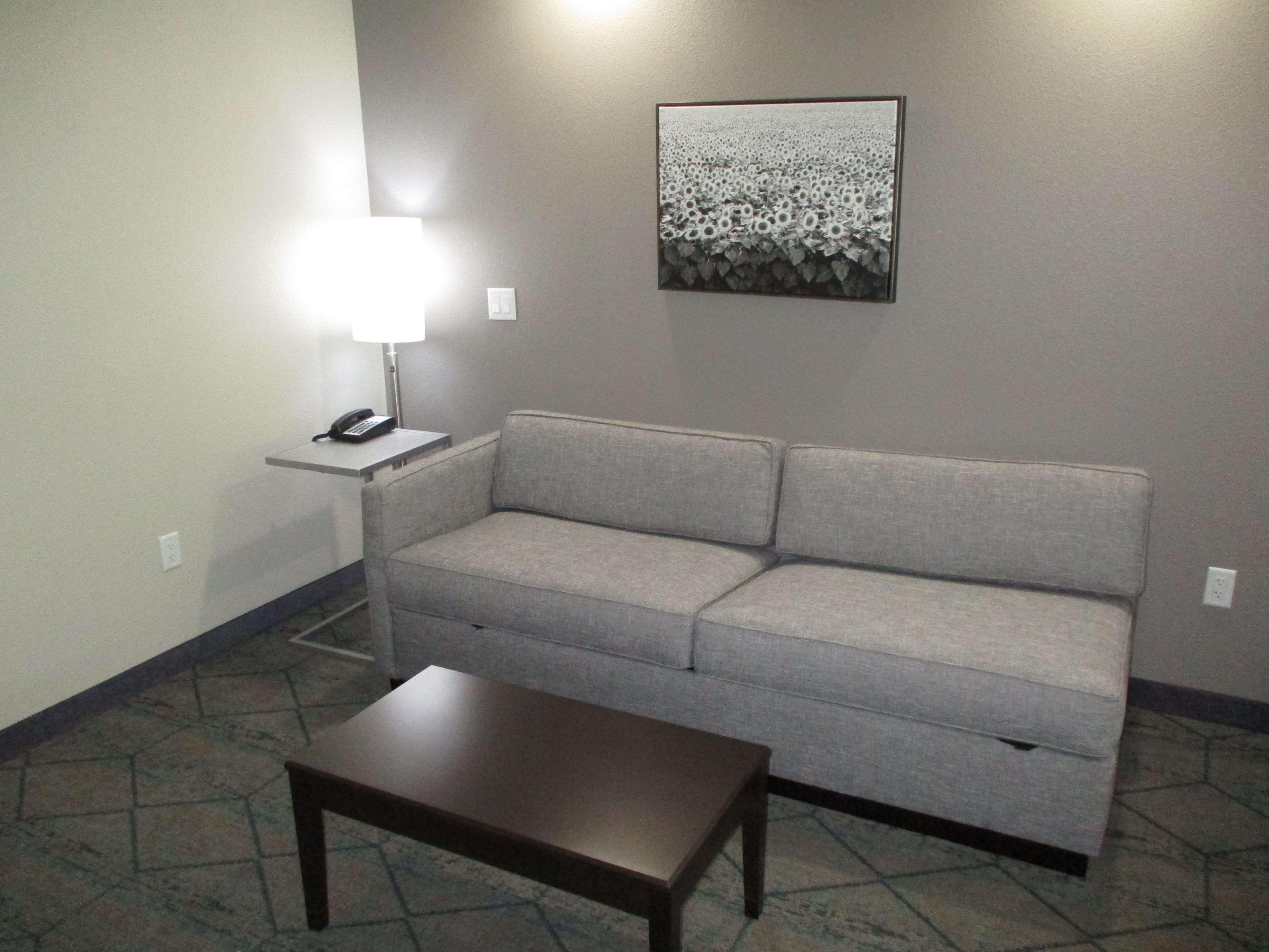 Best Western Plus Mcpherson Екстер'єр фото